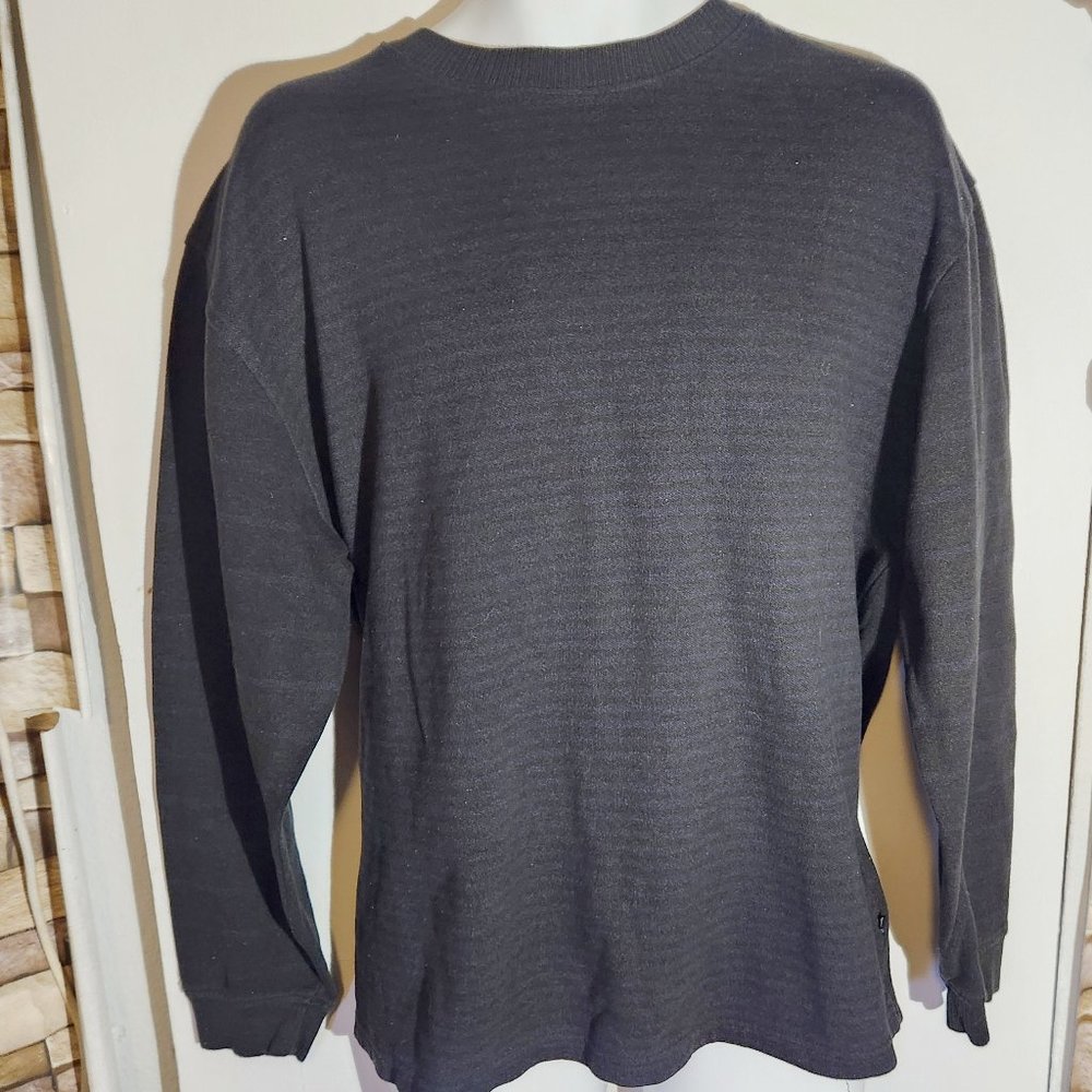 Geoffrey Beene stylish crewneck sweater, pinstriped in size XL